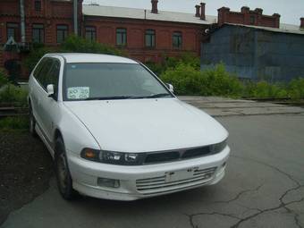 1997 Mitsubishi Legnum Photos