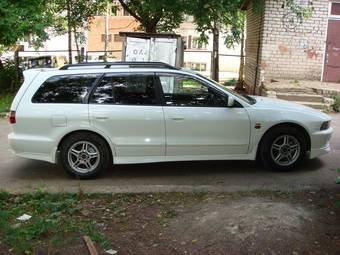 1997 Mitsubishi Legnum Photos
