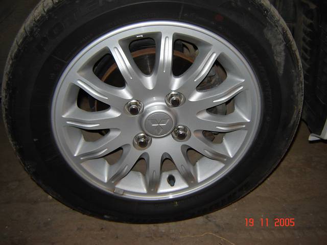 1998 Mitsubishi Legnum