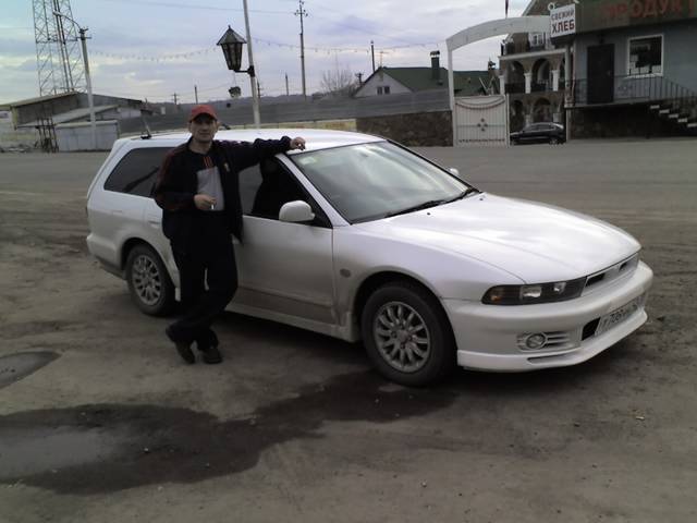 1998 Mitsubishi Legnum