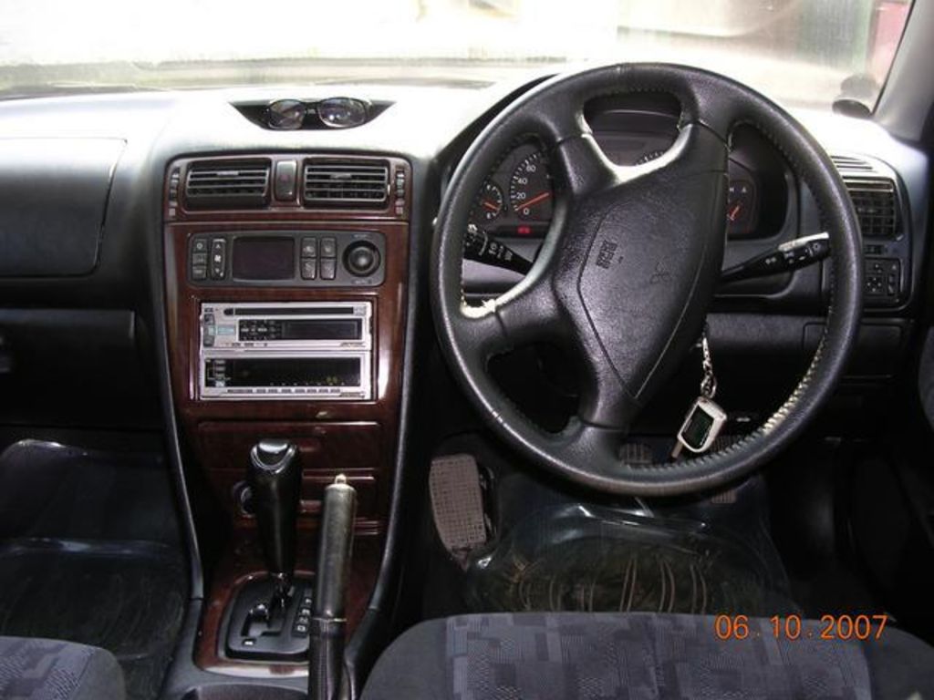 1998 Mitsubishi Legnum