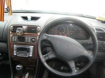 Mitsubishi Legnum