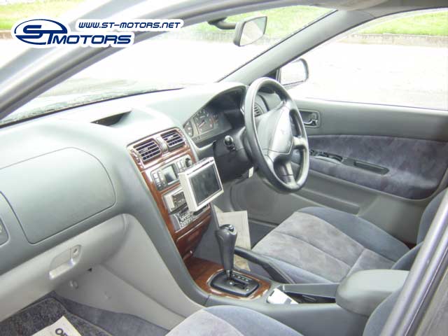 1998 Mitsubishi Legnum Photos
