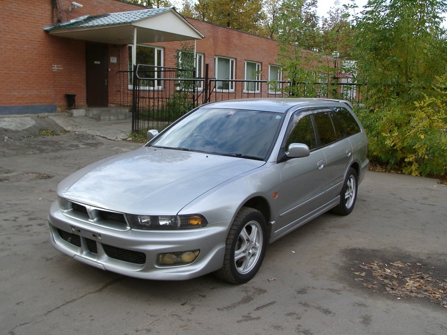 1998 Mitsubishi Legnum Photos