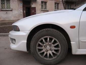 1998 Mitsubishi Legnum Photos