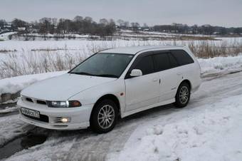 1998 Mitsubishi Legnum Photos