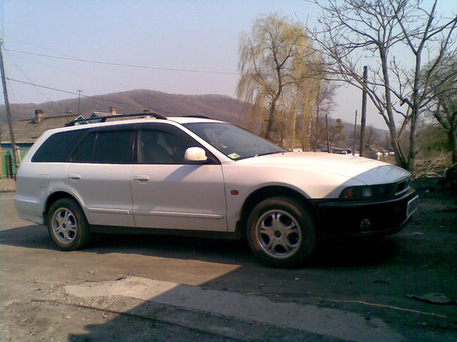 1998 Mitsubishi Legnum