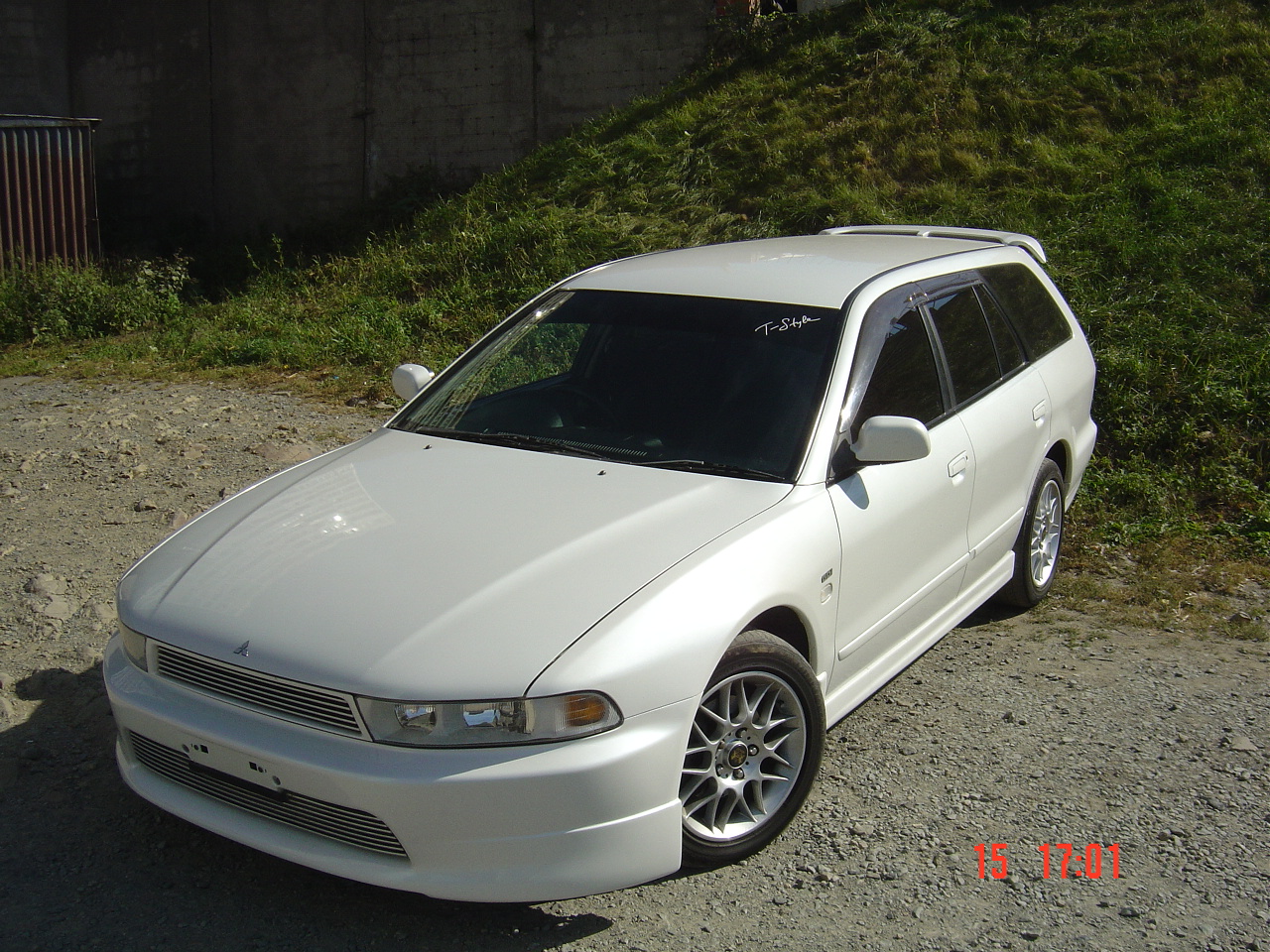 1999 Mitsubishi Legnum