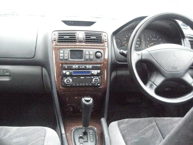 1999 Mitsubishi Legnum