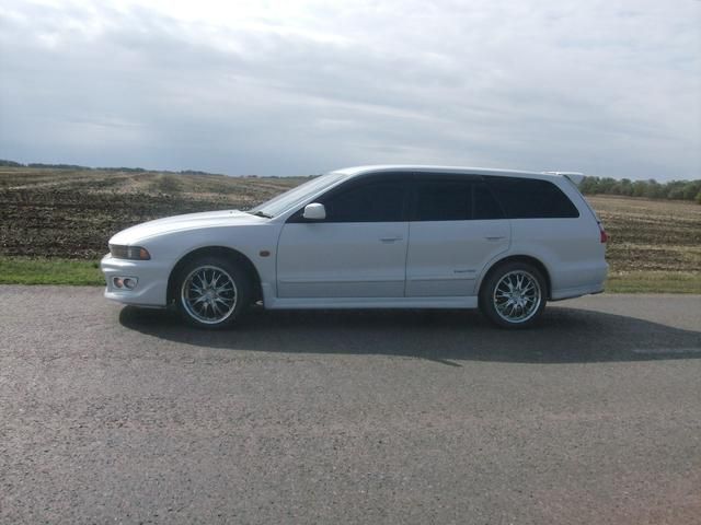 1999 Mitsubishi Legnum