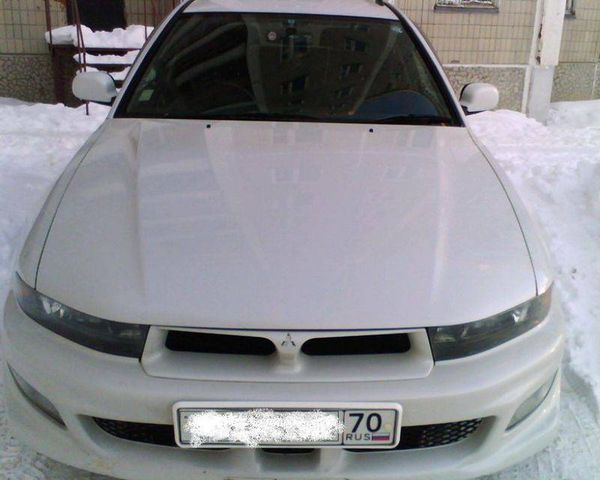 1999 Mitsubishi Legnum