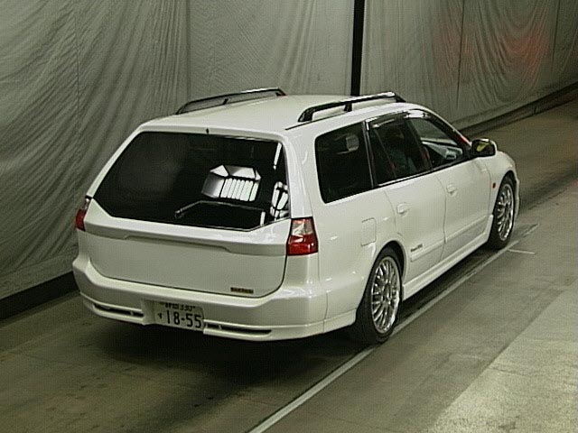 1999 Mitsubishi Legnum Pics