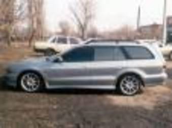 2000 Mitsubishi Legnum