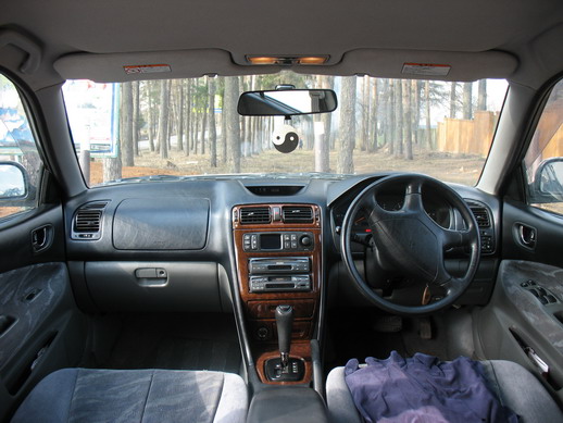 2000 Mitsubishi Legnum