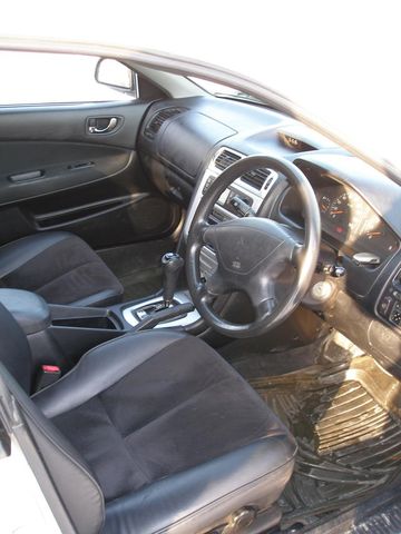 2000 Mitsubishi Legnum