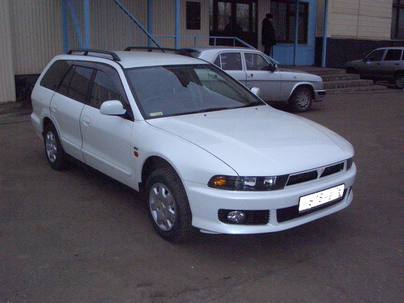 2000 Mitsubishi Legnum Images