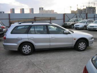 2000 Mitsubishi Legnum Photos