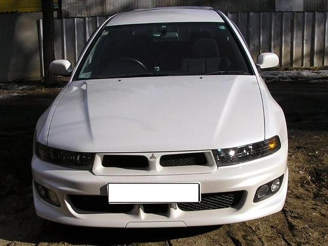 2000 Mitsubishi Legnum