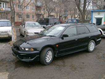 2000 Mitsubishi Legnum Photos