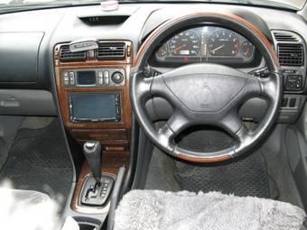 2000 Mitsubishi Legnum Pictures