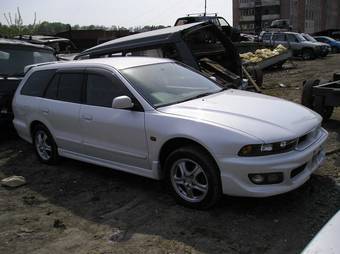 2000 Mitsubishi Legnum Photos