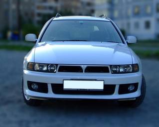 2000 Mitsubishi Legnum Pictures