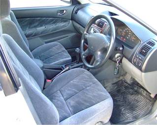 2000 Mitsubishi Legnum Photos