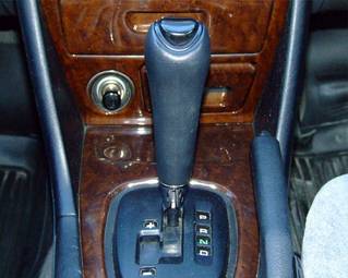 2000 Mitsubishi Legnum Photos