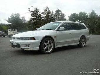 2000 Mitsubishi Legnum