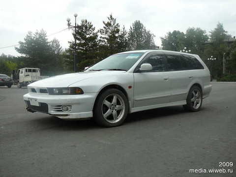 2000 Mitsubishi Legnum