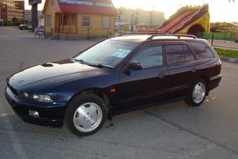 2000 Mitsubishi Legnum Photos