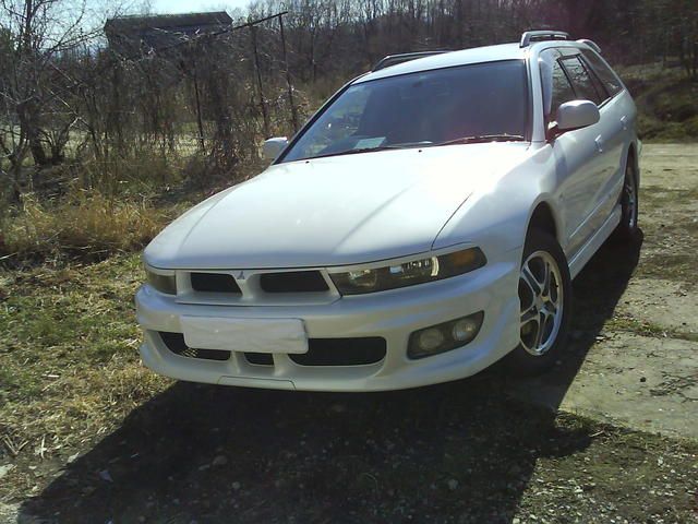 2001 Mitsubishi Legnum