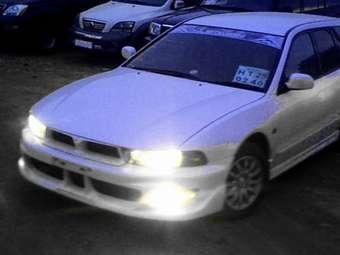 2001 Mitsubishi Legnum Photos
