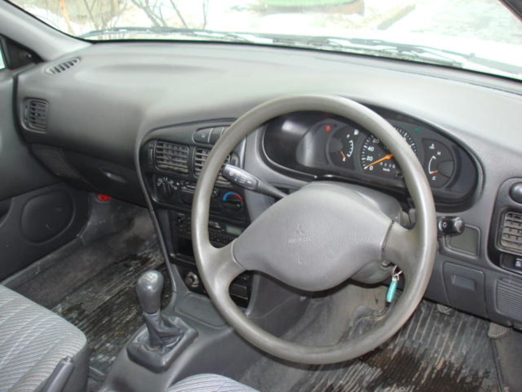 1998 Mitsubishi Libero