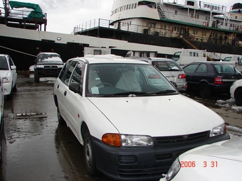 Mitsubishi Libero