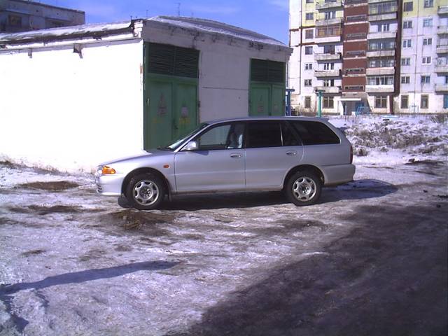 1999 Mitsubishi Libero