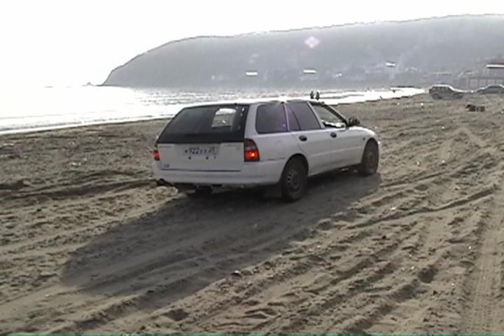 2000 Mitsubishi Libero