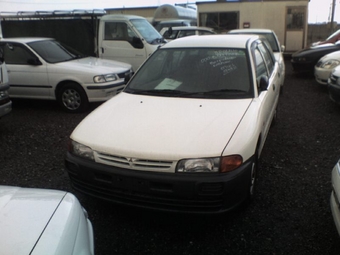 2000 Mitsubishi Libero