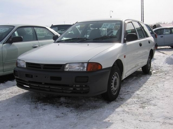 2000 Mitsubishi Libero