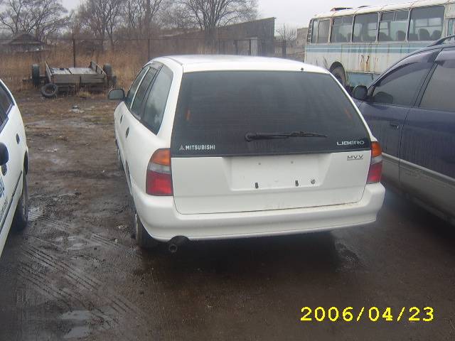 2000 Mitsubishi Libero