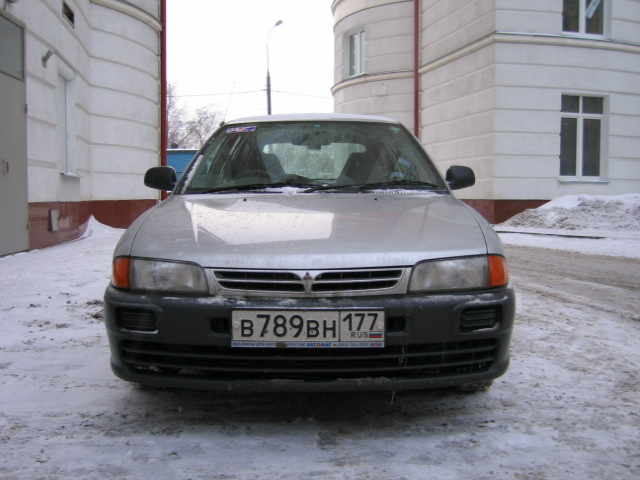 2000 Mitsubishi Libero