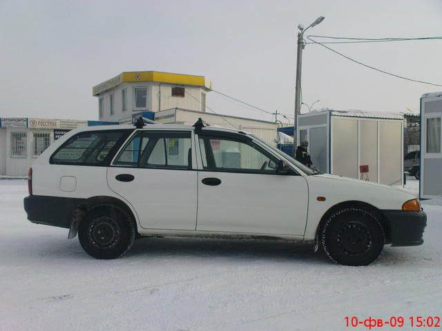 2000 Mitsubishi Libero