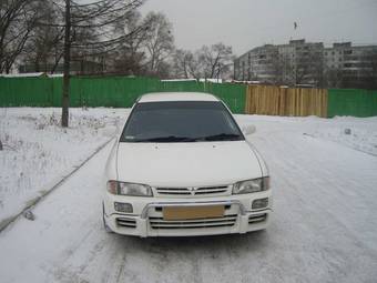 2000 Mitsubishi Libero Images