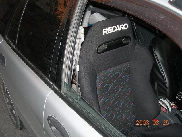2001 Mitsubishi Libero