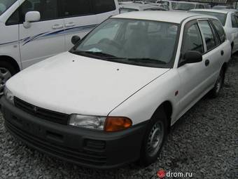 2001 Mitsubishi Libero