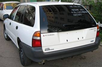 2001 Mitsubishi Libero Pics