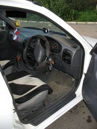 2001 Mitsubishi Libero Pictures