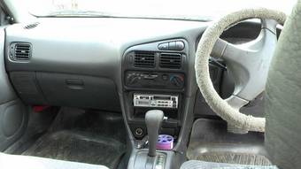 2001 Mitsubishi Libero Photos