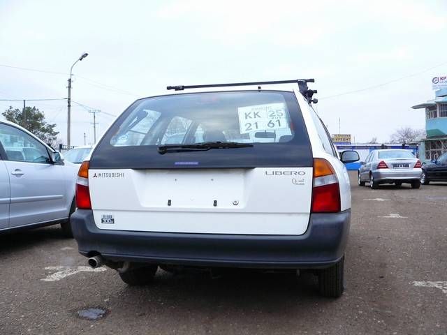 2002 Mitsubishi Libero