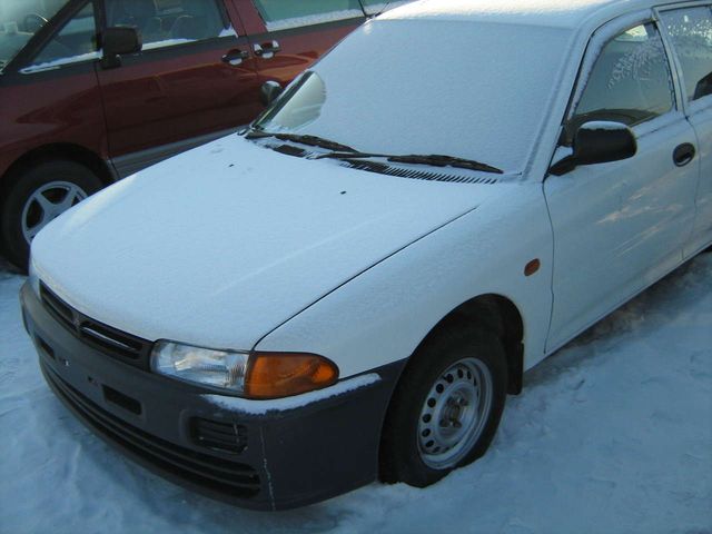 2002 Mitsubishi Libero